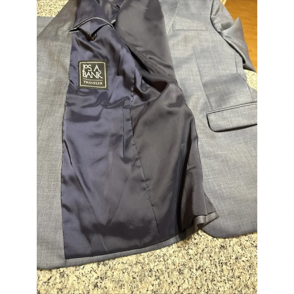 Jos A Bank Traveler Blazer Mens 44R 100% Wool‎ Slim Fit Travel Blue Woven Jacket
